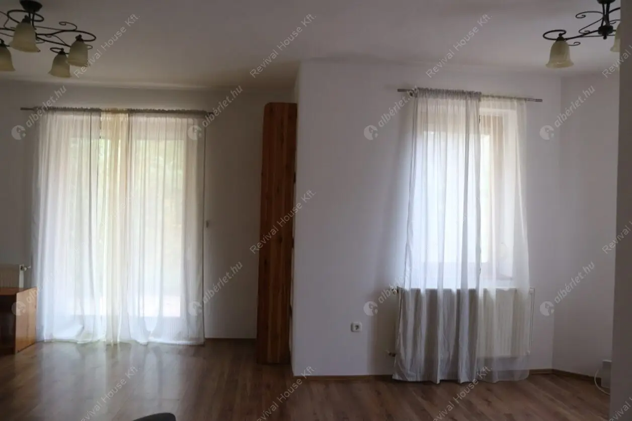 Kiadó albérlet 790000 Ft/hó áron: Budapest, XXII. kerület  Csiperke utca. Mérete: 182 nm, 7 szobás | Alberlet.hu - 6595180