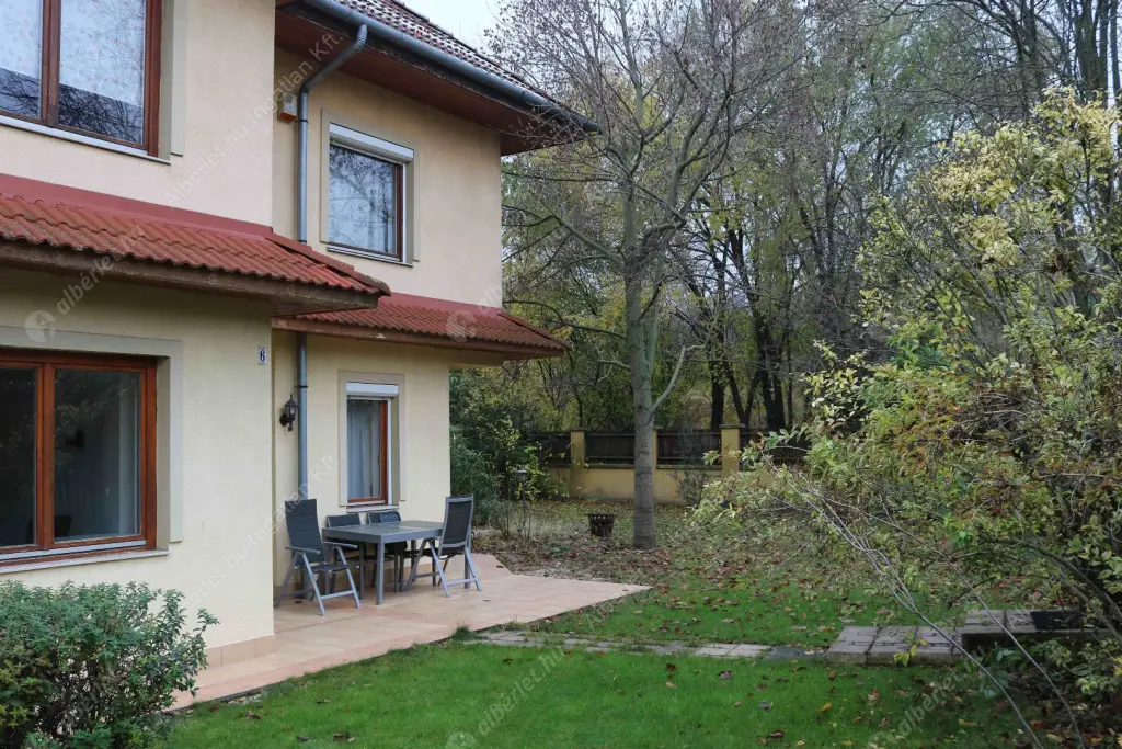 Kiadó albérlet 790000 Ft/hó áron: Budapest, XXII. kerület  Csiperke utca. Mérete: 182 nm, 7 szobás | Alberlet.hu - 6597630