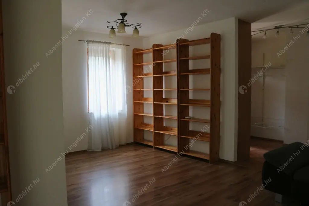 Kiadó albérlet 790000 Ft/hó áron: Budapest, XXII. kerület  Csiperke utca. Mérete: 182 nm, 7 szobás | Alberlet.hu - 6597636