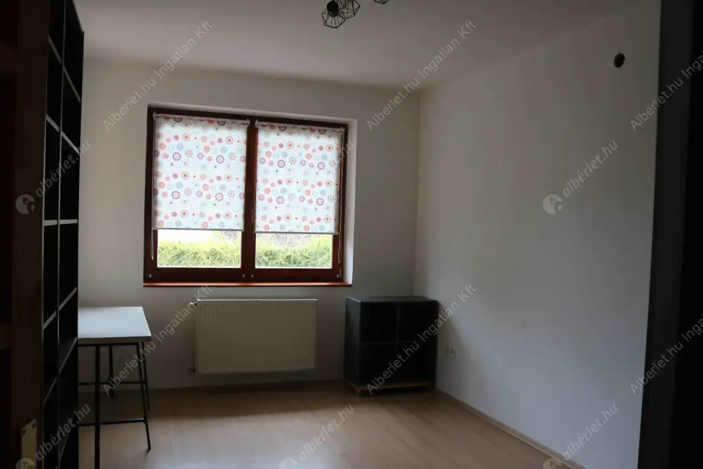 Kiadó albérlet 790000 Ft/hó áron: Budapest, XXII. kerület  Csiperke utca. Mérete: 182 nm, 7 szobás | Alberlet.hu - 6597638