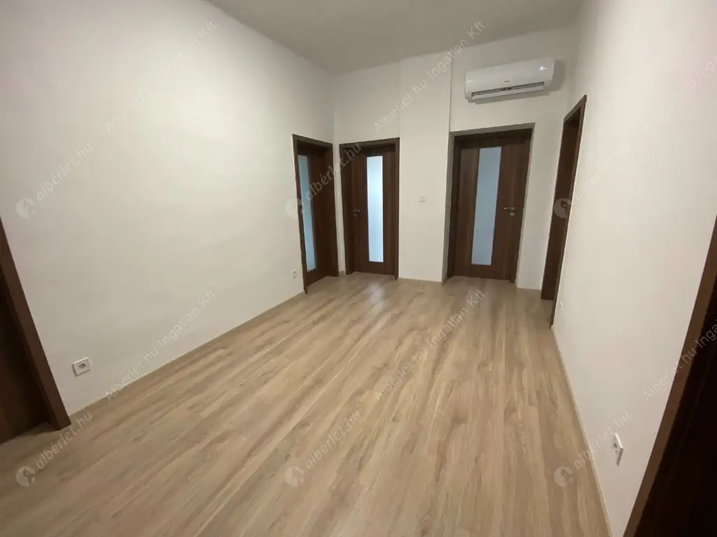 Kiadó albérlet 450000 Ft/hó áron: Budapest, XXII. kerület  Gádor utca. Mérete: 110 nm, 5 szobás | Alberlet.hu - 6635818