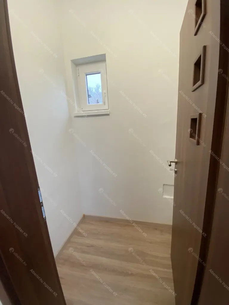 Kiadó albérlet 450000 Ft/hó áron: Budapest, XXII. kerület  Gádor utca. Mérete: 110 nm, 5 szobás | Alberlet.hu - 6650424