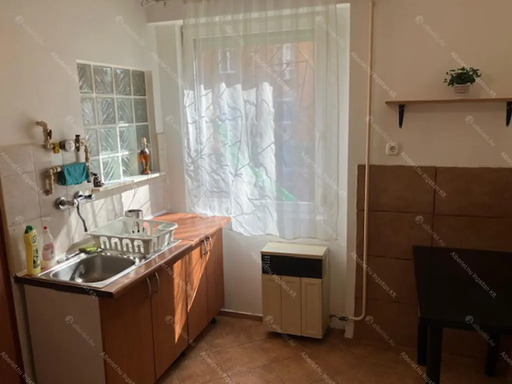 Kiadó albérlet 200000 Ft/hó áron: Budapest, XXII. kerület  Játék utca. Mérete: 34 nm, 1 szobás | Alberlet.hu - 6673996