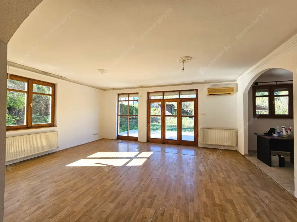 Kiadó albérlet 600000 Ft/hó áron: Budapest, XXII. kerület  Kistétény utca. Mérete: 210 nm, 6 szobás | Alberlet.hu - 6610346