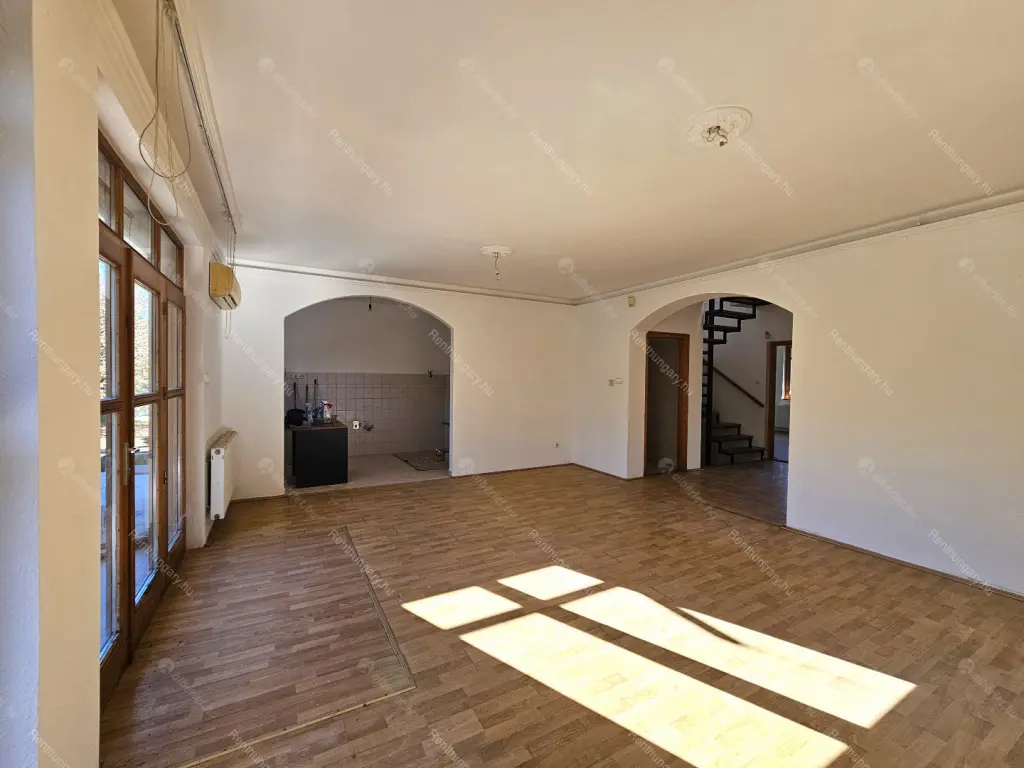 Kiadó albérlet 600000 Ft/hó áron: Budapest, XXII. kerület  Kistétény utca. Mérete: 210 nm, 6 szobás | Alberlet.hu - 6652350