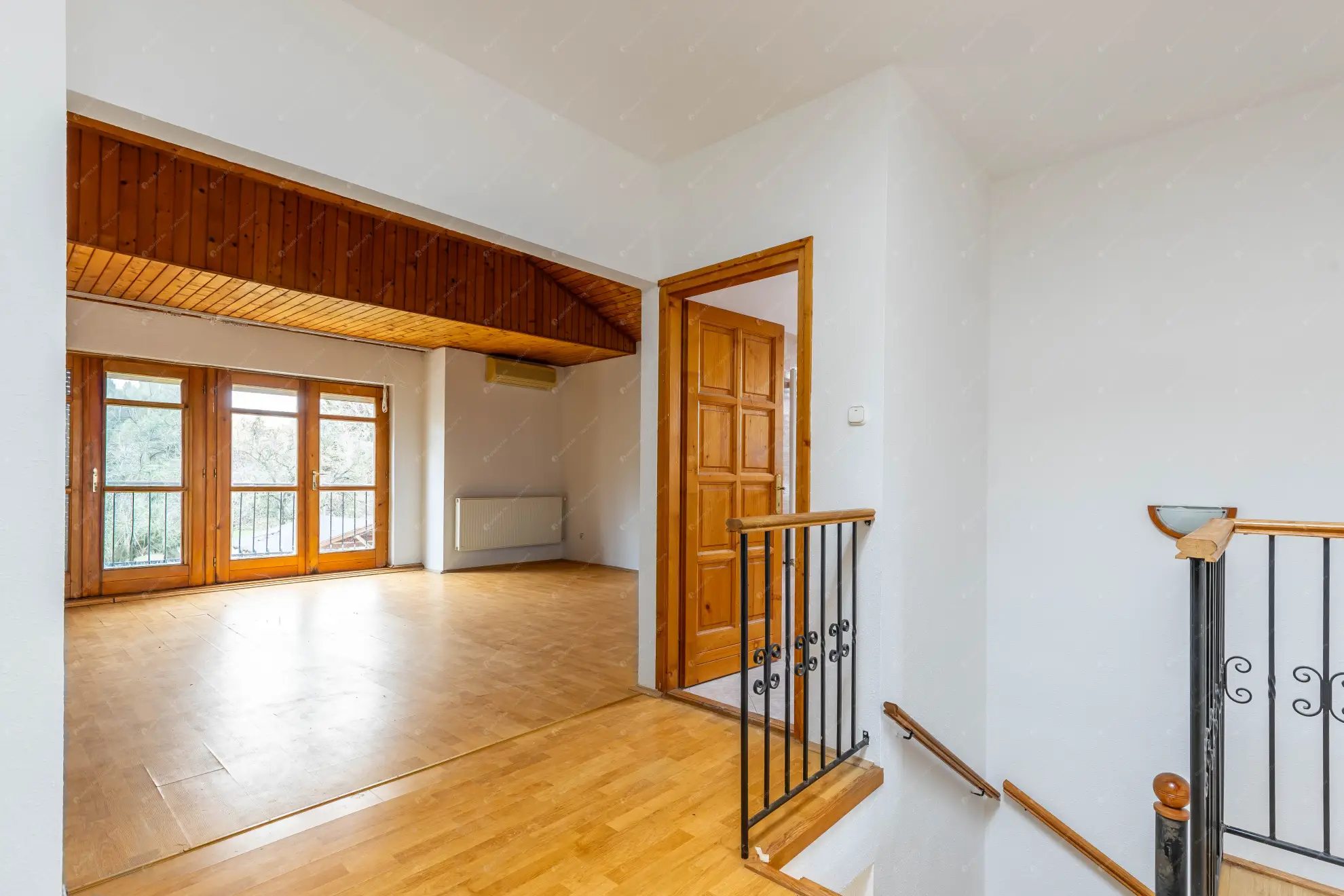 Kiadó albérlet 600000 Ft/hó áron: Budapest, XXII. kerület  Kistétény utca. Mérete: 210 nm, 6 szobás | Alberlet.hu - 6627808