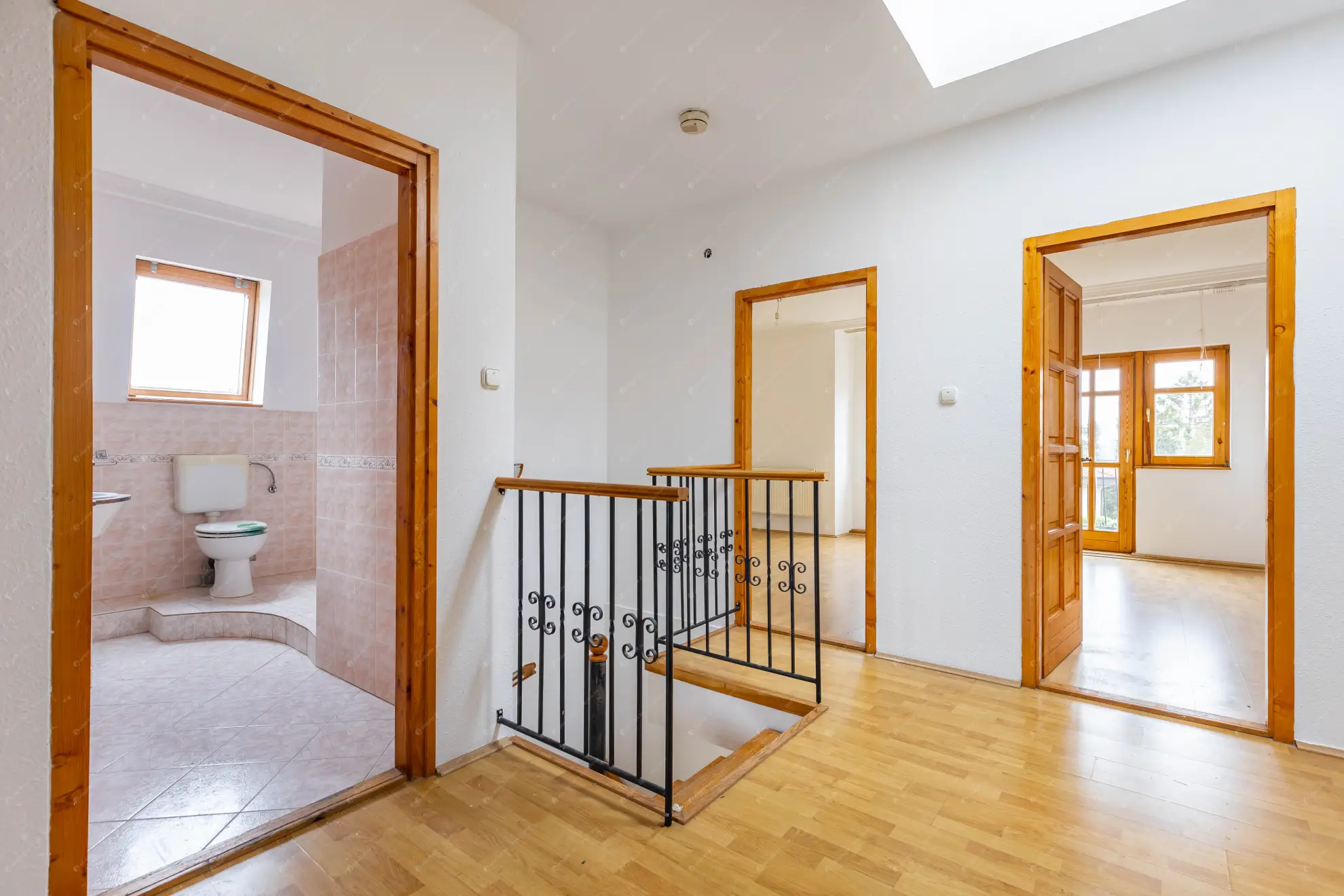 Kiadó albérlet 600000 Ft/hó áron: Budapest, XXII. kerület  Kistétény utca. Mérete: 210 nm, 6 szobás | Alberlet.hu - 6627809