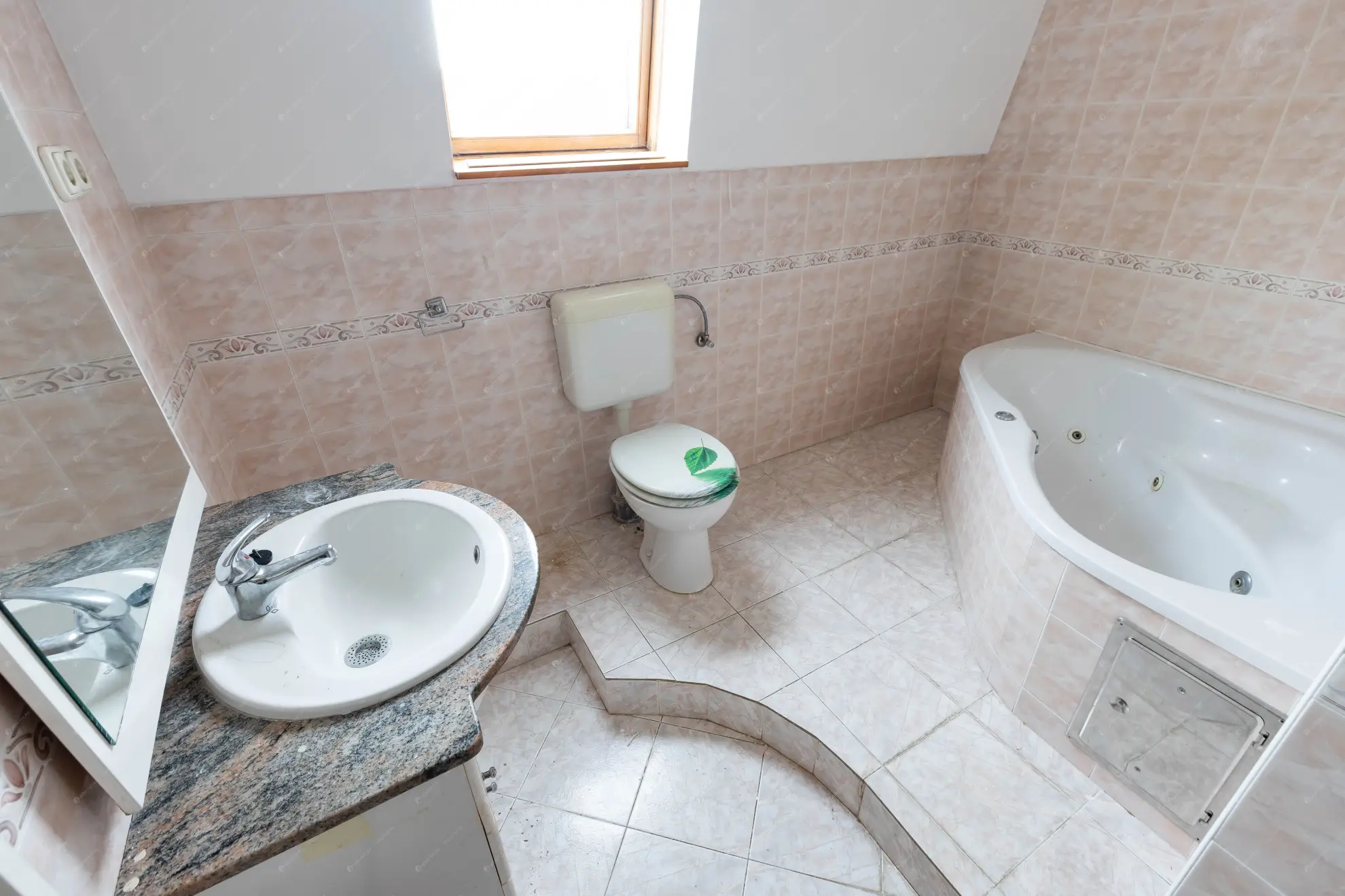 Kiadó albérlet 600000 Ft/hó áron: Budapest, XXII. kerület  Kistétény utca. Mérete: 210 nm, 6 szobás | Alberlet.hu - 6627812