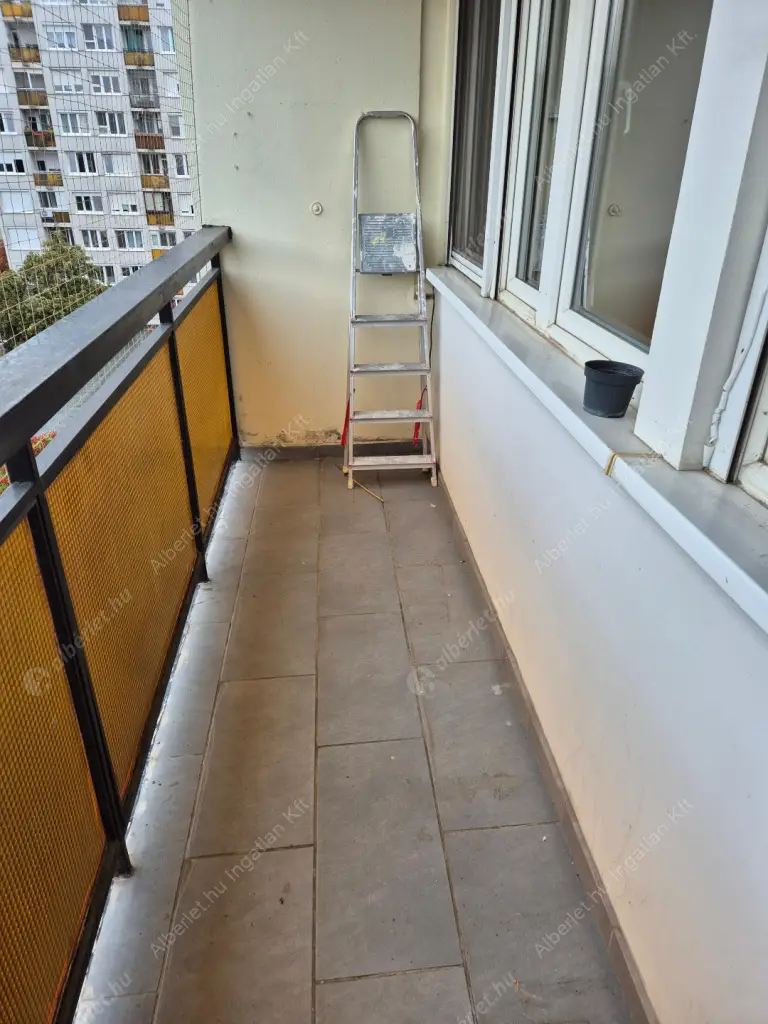 Kiadó albérlet 250000 Ft/hó áron: Budapest, XXII. kerület  Kossuth Lajos utca. Mérete: 47 nm, 3 szobás | Alberlet.hu - 6600630