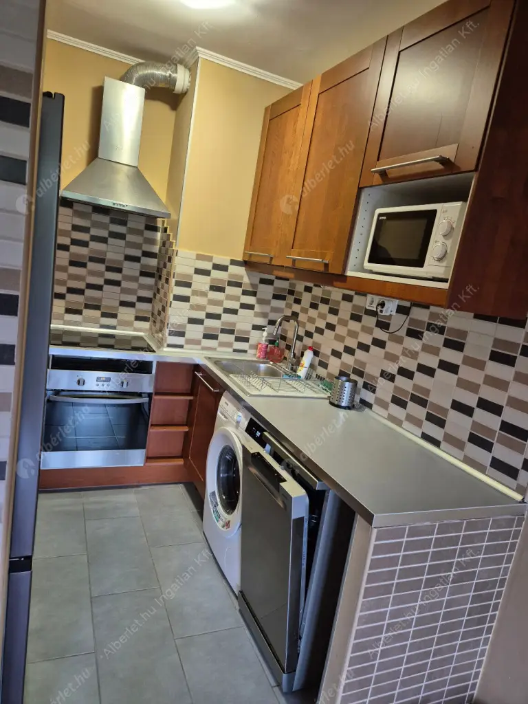 Kiadó albérlet 220000 Ft/hó áron: Budapest, XXII. kerület  Kossuth Lajos utca. Mérete: 63 nm, 3 szobás | Alberlet.hu - 6599503