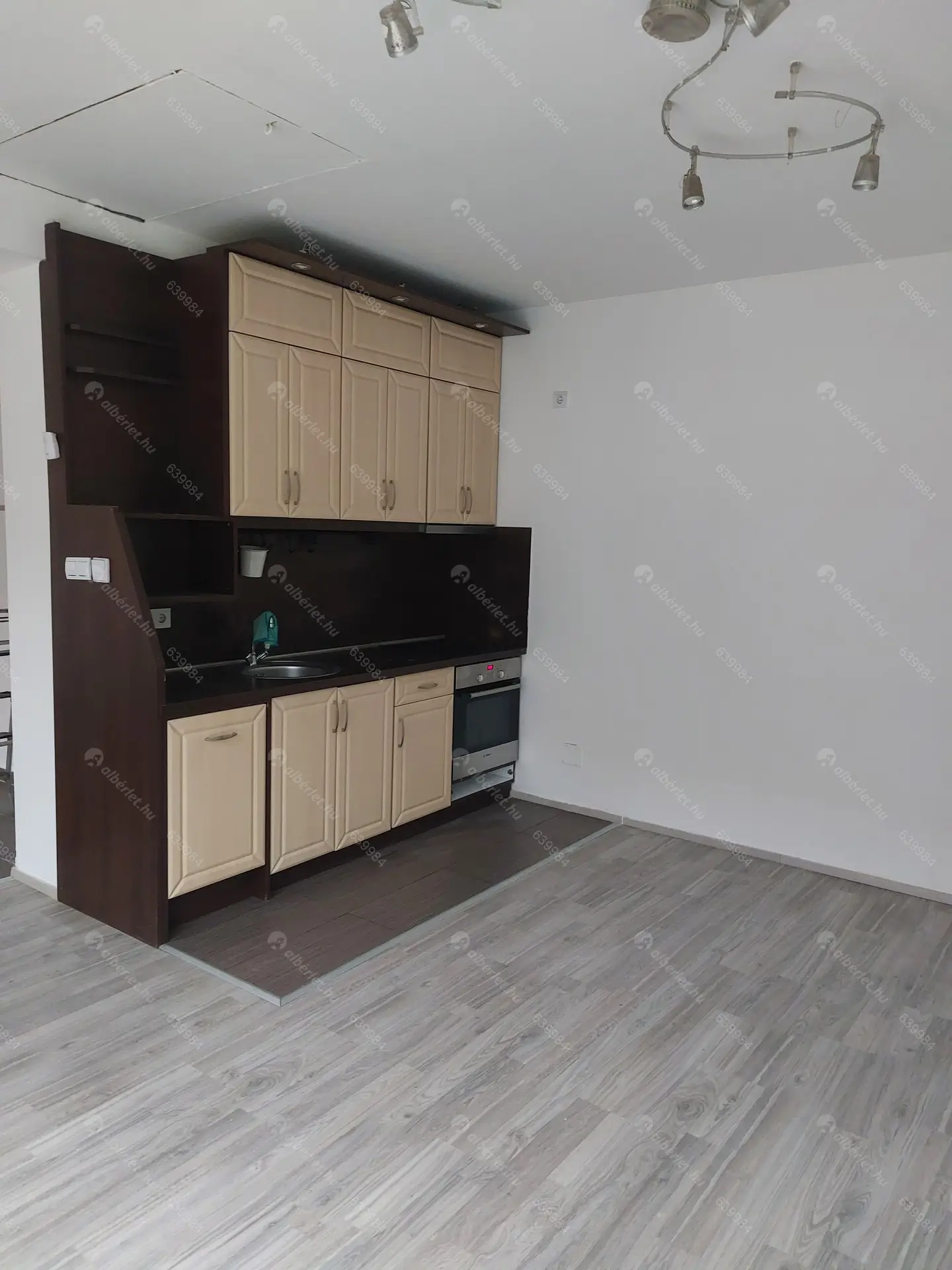 Kiadó albérlet 470000 Ft/hó áron: Budapest, XXII. kerület  Március 15. utca. Mérete: 107 nm, 2 szobás | Alberlet.hu - 5980060