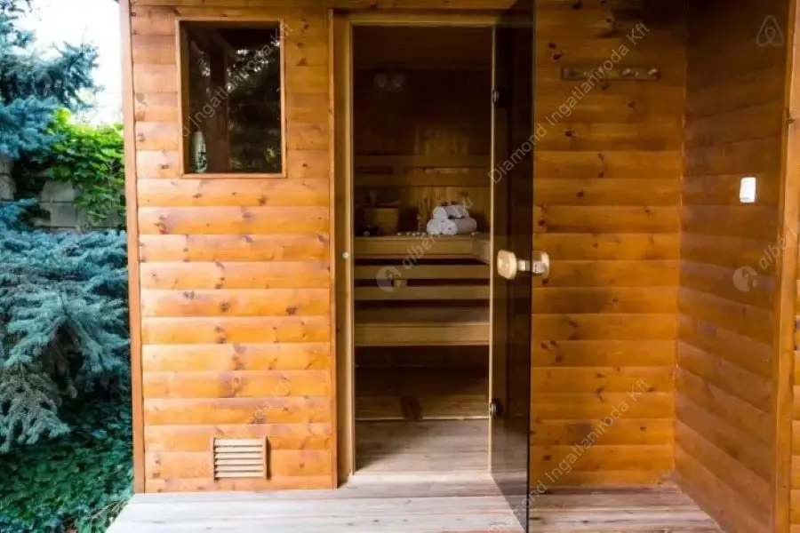 Kiadó albérlet 995000 Ft/hó áron: Budapest, XXII. kerület  Meggyvágó utca. Mérete: 180 nm, 5 szobás | Alberlet.hu - 6034816