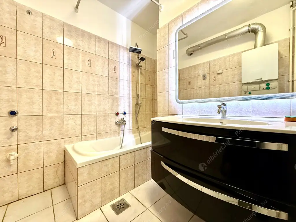 Kiadó albérlet 250000 Ft/hó áron: Budapest, XXII. kerület  Regényes utca. Mérete: 55 nm, 2 szobás | Alberlet.hu - 6611424