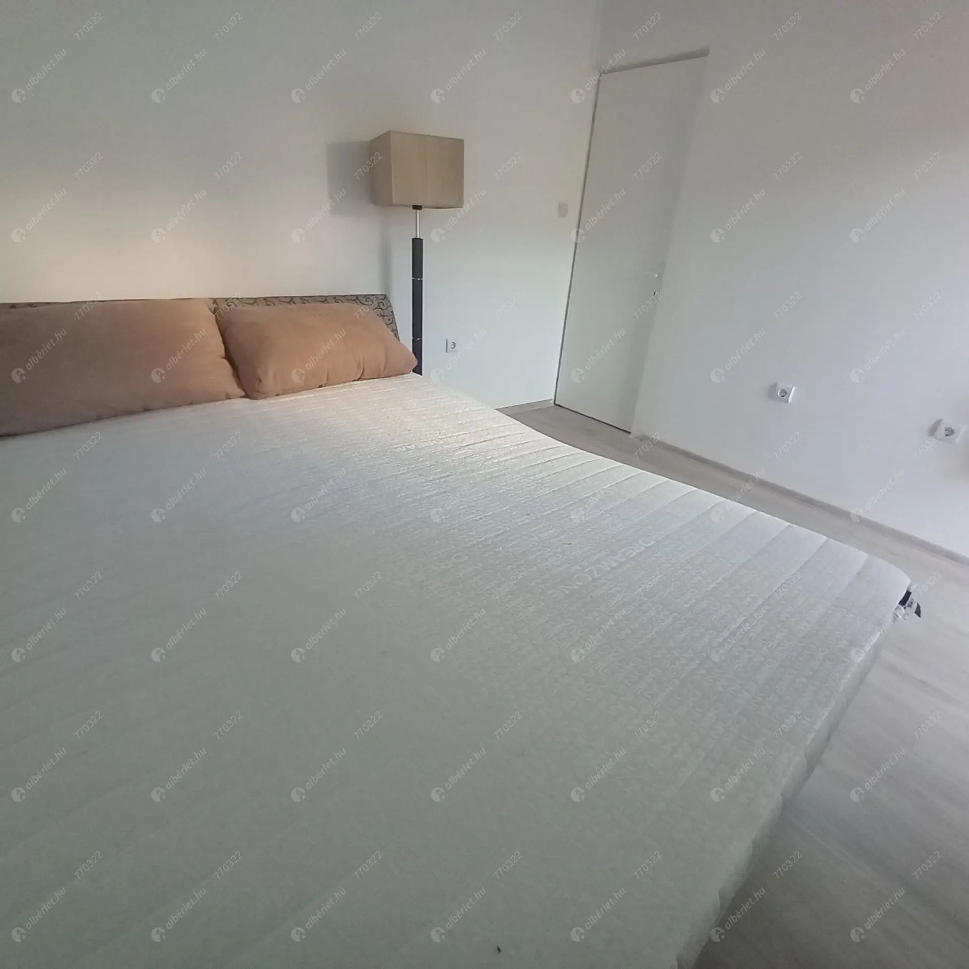 Kiadó albérlet 270000 Ft/hó áron: Budapest, XXII. kerület  Sík utca. Mérete: 70 nm, 3 szobás | Alberlet.hu - 6570514