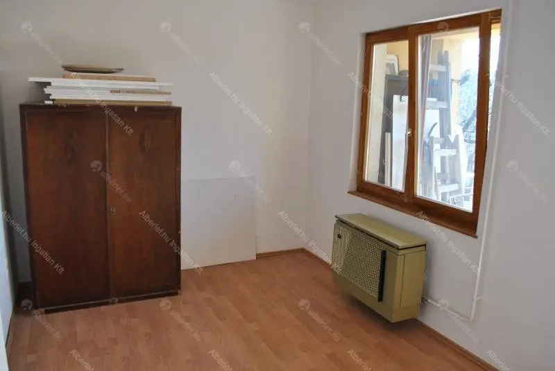 Kiadó albérlet 290000 Ft/hó áron: Budapest, XXII. kerület  Tövis utca. Mérete: 55 nm, 3 szobás | Alberlet.hu - 6706211