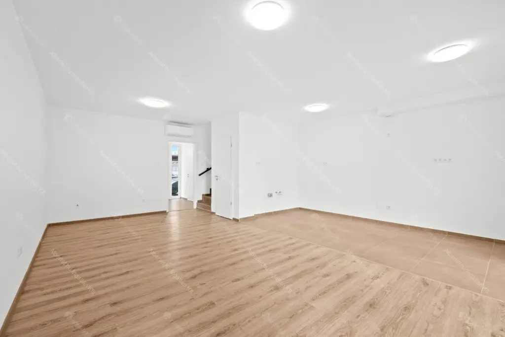 Kiadó albérlet 450000 Ft/hó áron: Budapest, XXIII. kerület  Homokliliom utca . Mérete: 92 nm, 4 szobás | Alberlet.hu - 6678297