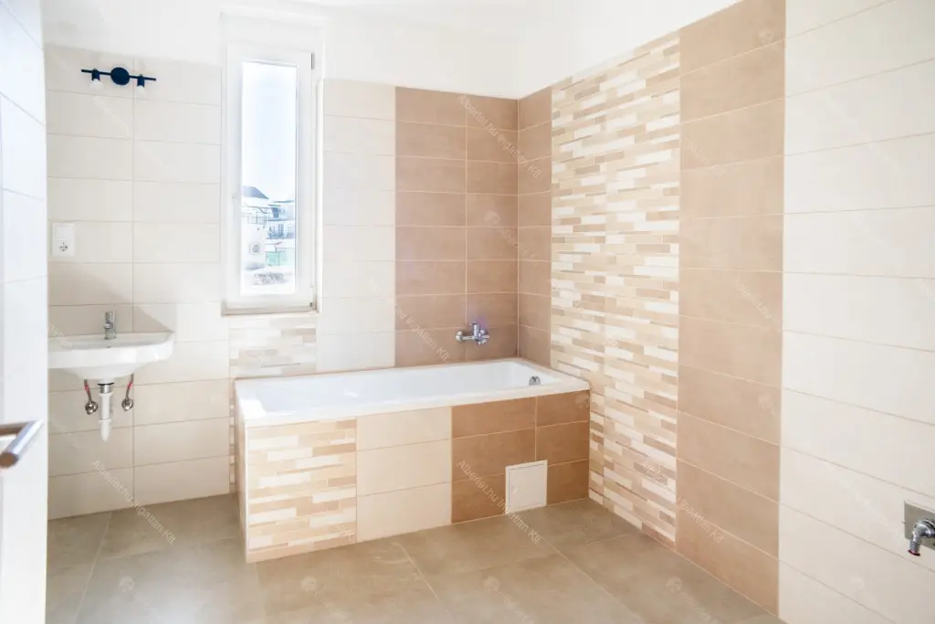 Kiadó albérlet 450000 Ft/hó áron: Budapest, XXIII. kerület  Kertvárosi  körút . Mérete: 102 nm, 4 szobás | Alberlet.hu - 6678311