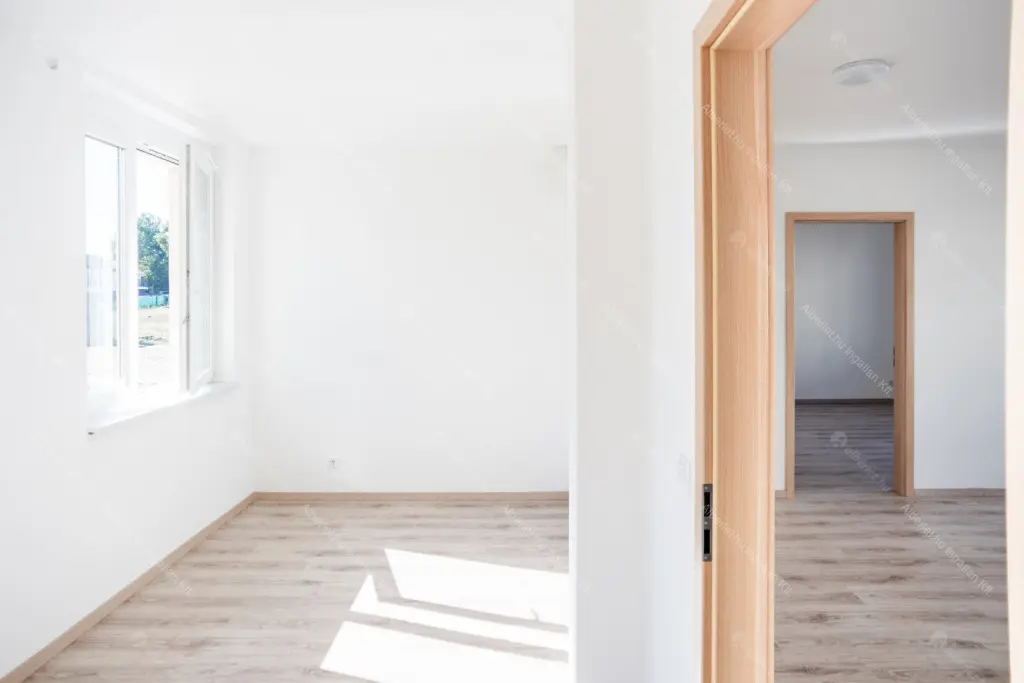 Kiadó albérlet 450000 Ft/hó áron: Budapest, XXIII. kerület  Kertvárosi  körút . Mérete: 102 nm, 4 szobás | Alberlet.hu - 6678319