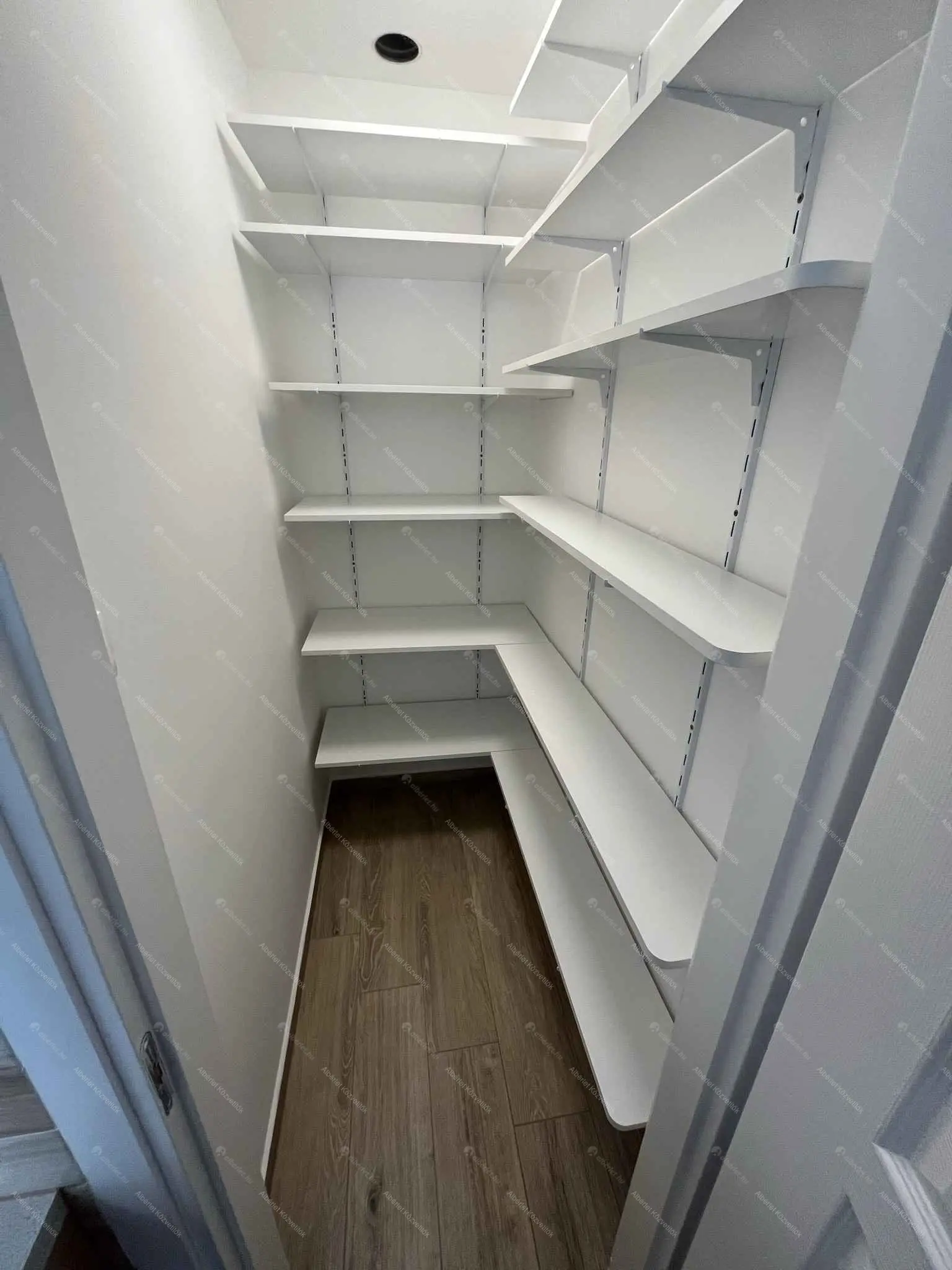 Kiadó albérlet 200000 Ft/hó áron: Budapest, XXIII. kerület  Vezér utca. Mérete: 55 nm, 1 szobás | Alberlet.hu - 6656938