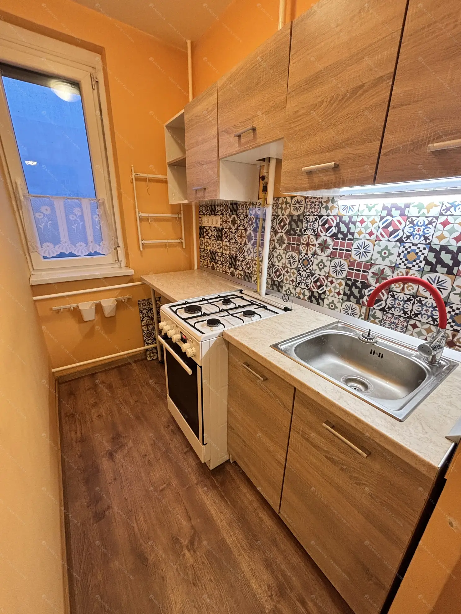 Kiadó albérlet 180000 Ft/hó áron: Dunakeszi,  Barátság útja út. Mérete: 35 nm, 1 szobás | Alberlet.hu - 6598533