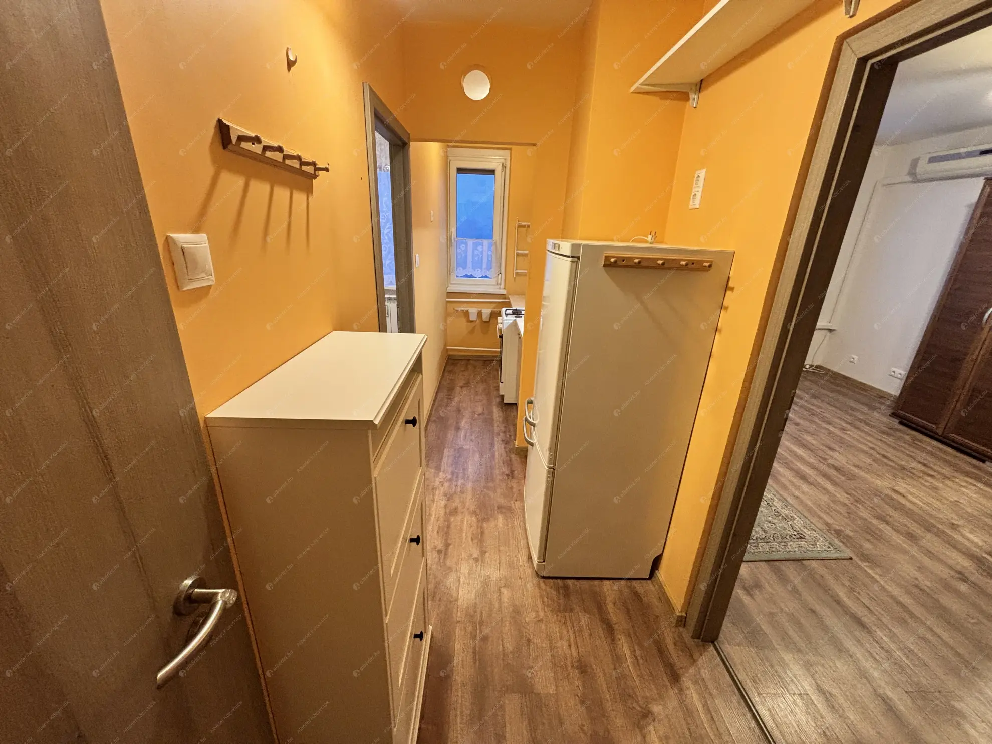 Kiadó albérlet 180000 Ft/hó áron: Dunakeszi,  Barátság útja út. Mérete: 35 nm, 1 szobás | Alberlet.hu - 6598541