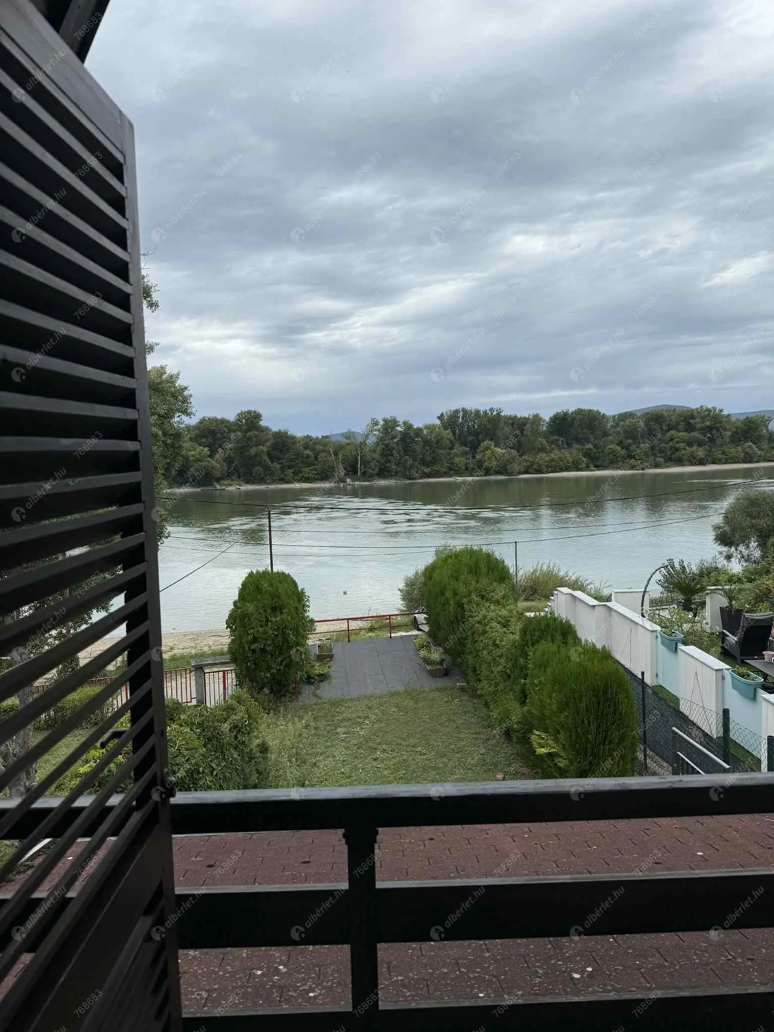Kiadó albérlet 280000 Ft/hó áron: Dunakeszi,   Duna sor . Mérete: 50 nm, 2 szobás | Alberlet.hu - 6558571