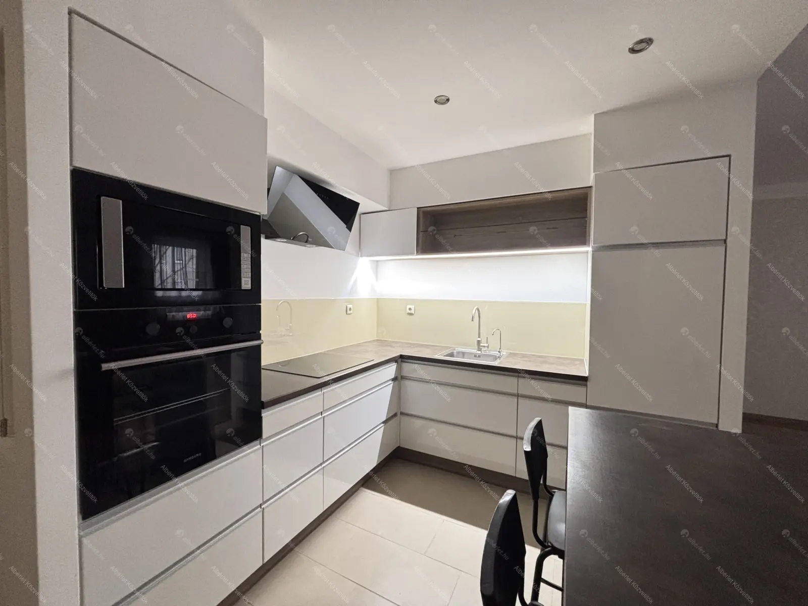 Kiadó albérlet 250000 Ft/hó áron: Dunakeszi,  Kolozsvár utca. Mérete: 63 nm, 2 szobás | Alberlet.hu - 6644179