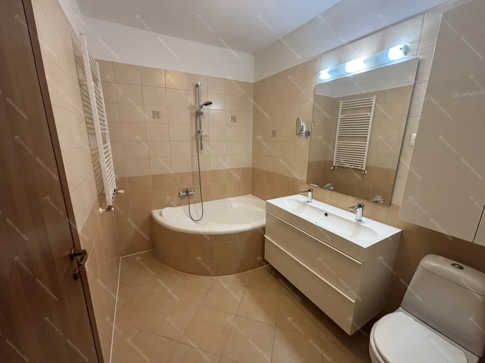 Kiadó albérlet 250000 Ft/hó áron: Dunakeszi,  Kolozsvár utca. Mérete: 63 nm, 2 szobás | Alberlet.hu - 6644190