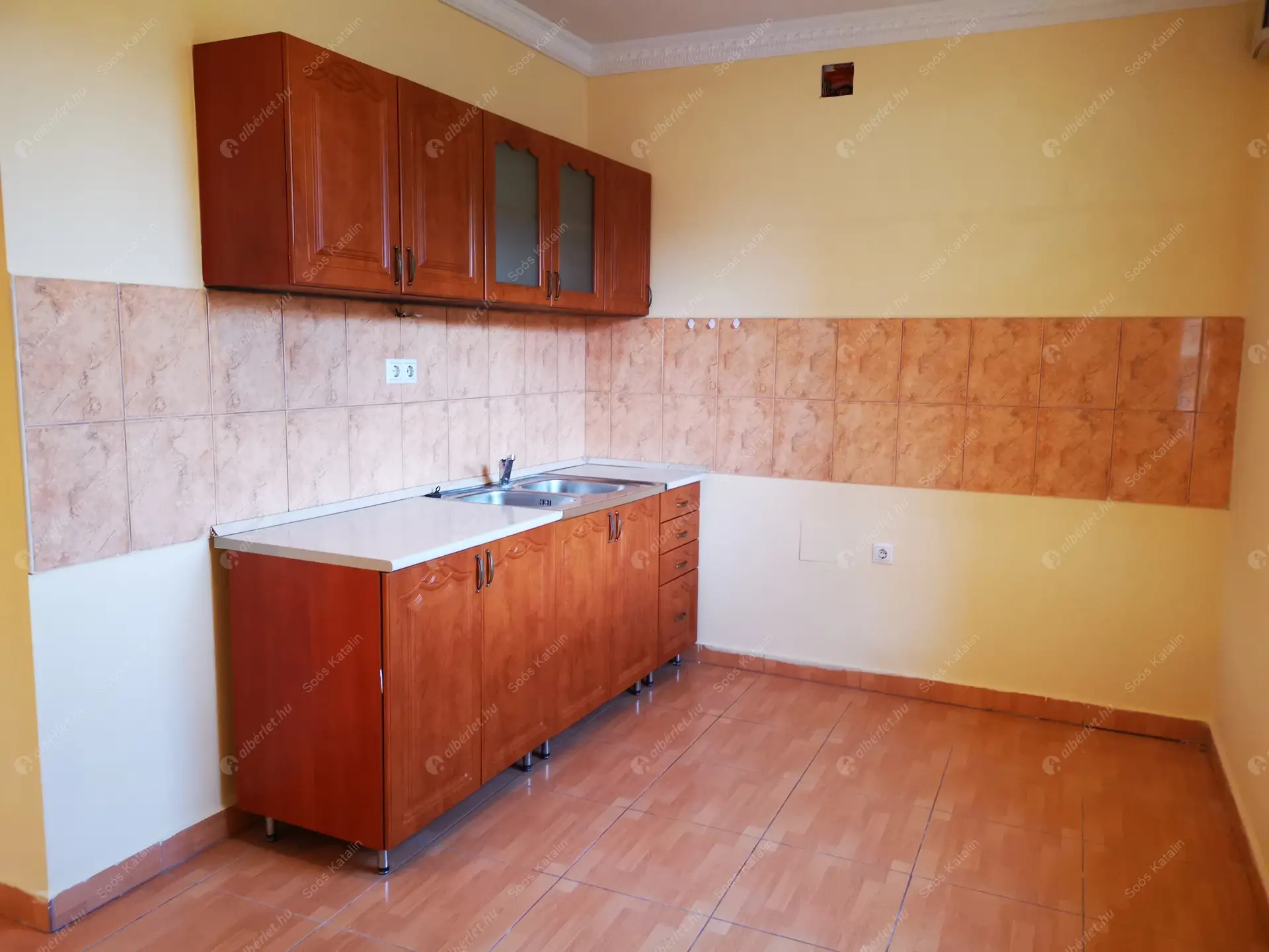 Kiadó albérlet 185000 Ft/hó áron: Dunakeszi,  Óceán-árok . Mérete: 45 nm, 1 szobás | Alberlet.hu - 6244786