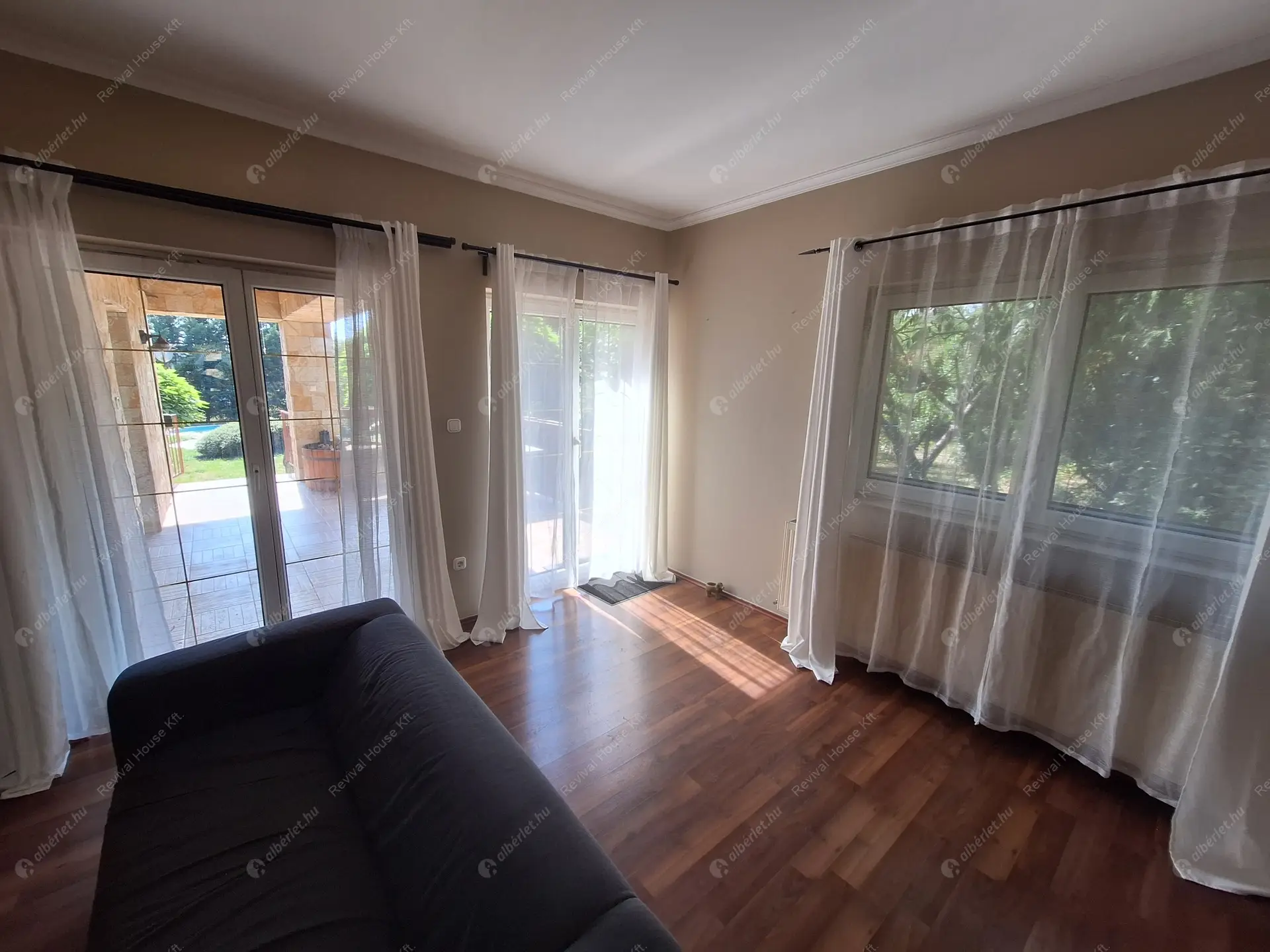 Kiadó albérlet 690000 Ft/hó áron: Érd,  Egervári utca . Mérete: 240 nm, 1 szobás | Alberlet.hu - 6533219