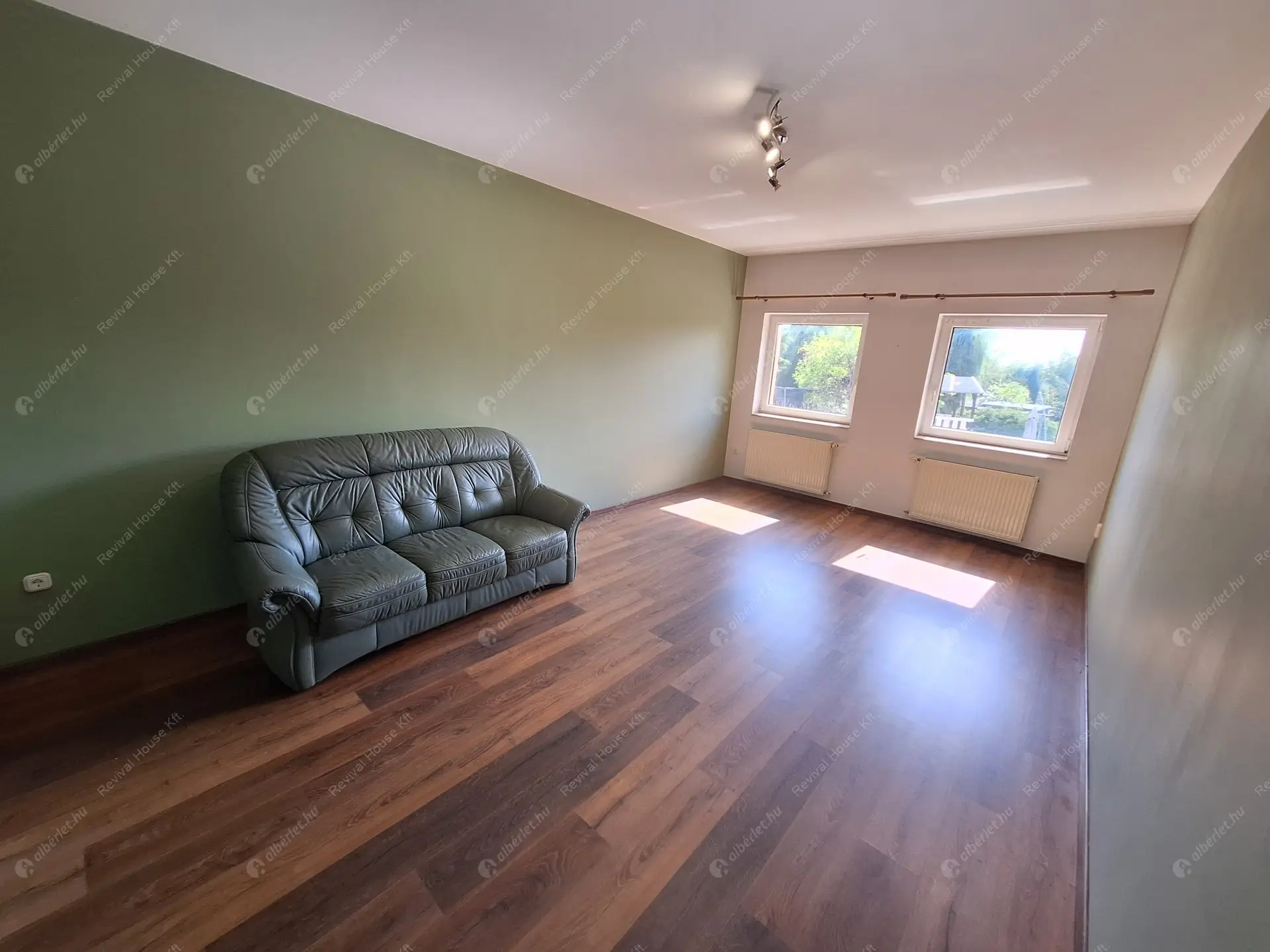 Kiadó albérlet 690000 Ft/hó áron: Érd,  Egervári utca . Mérete: 240 nm, 1 szobás | Alberlet.hu - 6533226