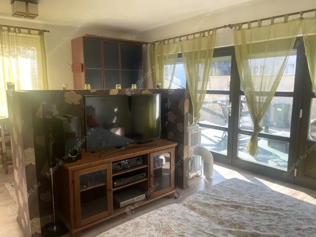 Kiadó albérlet 529000 Ft/hó áron: Érd,  István utca. Mérete: 165 nm, 5 szobás | Alberlet.hu - 6575142