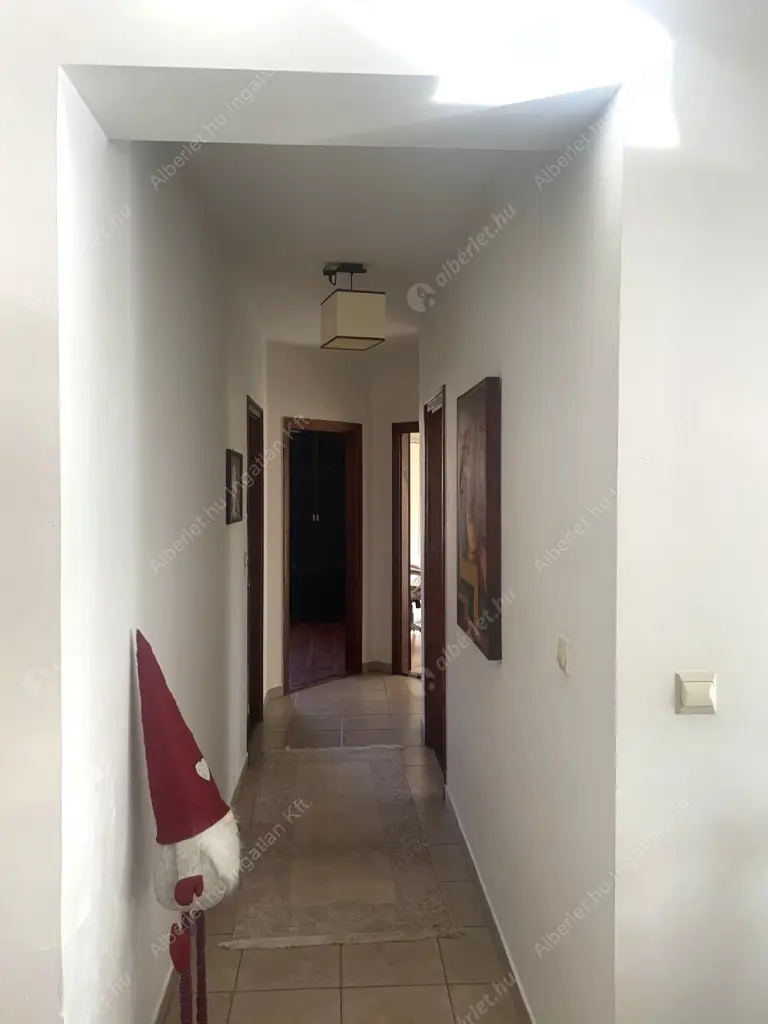 Kiadó albérlet 529000 Ft/hó áron: Érd,  István utca. Mérete: 165 nm, 5 szobás | Alberlet.hu - 6575150