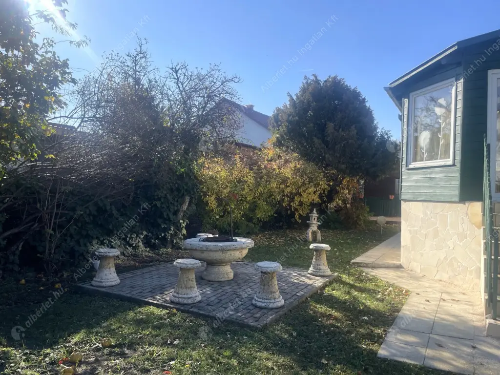 Kiadó albérlet 490000 Ft/hó áron: Érd,  István utca. Mérete: 165 nm, 5 szobás | Alberlet.hu - 6587208