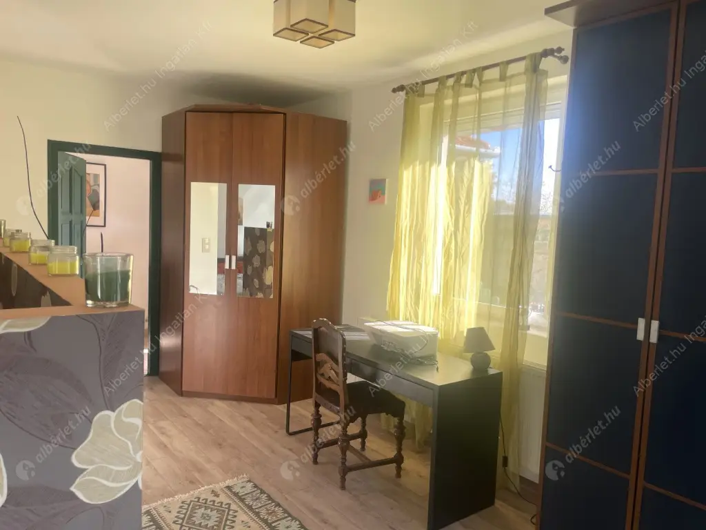 Kiadó albérlet 460000 Ft/hó áron: Érd,  István utca. Mérete: 165 nm, 5 szobás | Alberlet.hu - 6616133