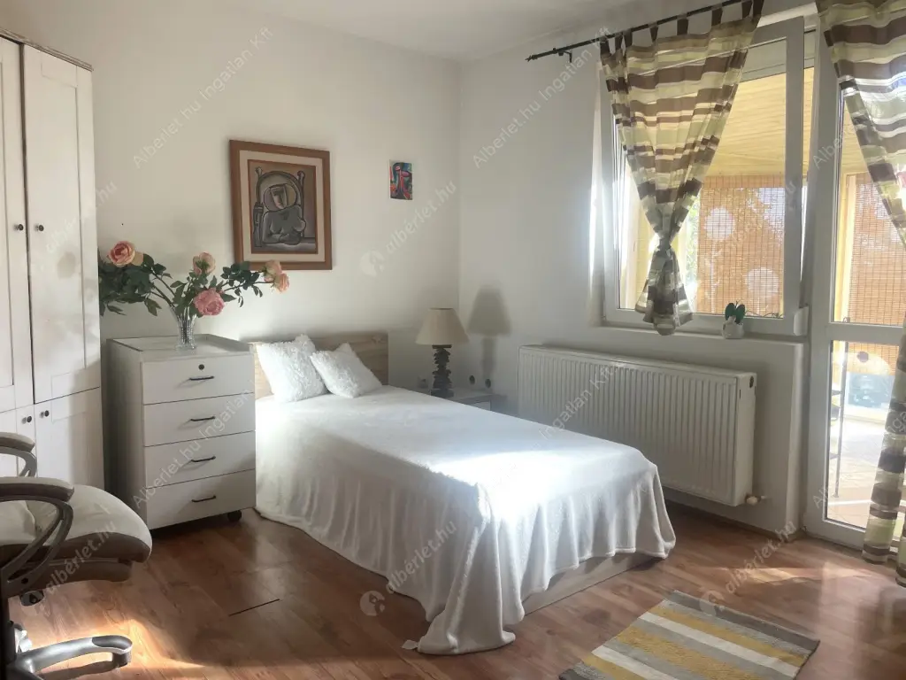 Kiadó albérlet 460000 Ft/hó áron: Érd,  István utca. Mérete: 165 nm, 5 szobás | Alberlet.hu - 6616138