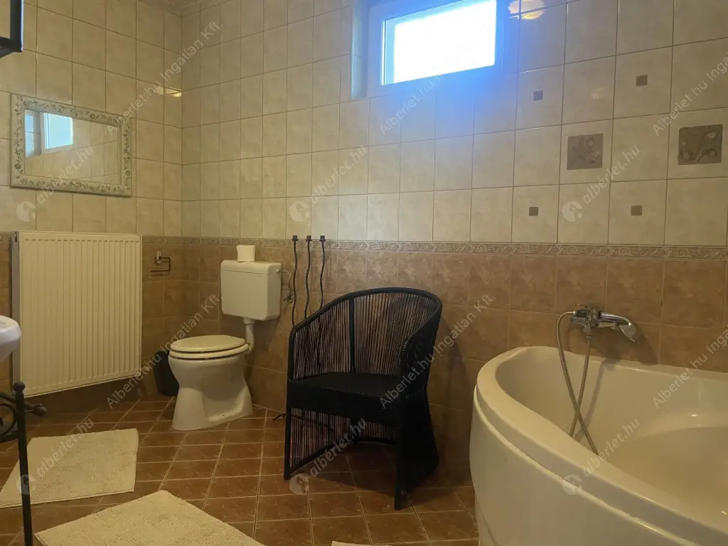 Kiadó albérlet 460000 Ft/hó áron: Érd,  István utca. Mérete: 165 nm, 5 szobás | Alberlet.hu - 6616141