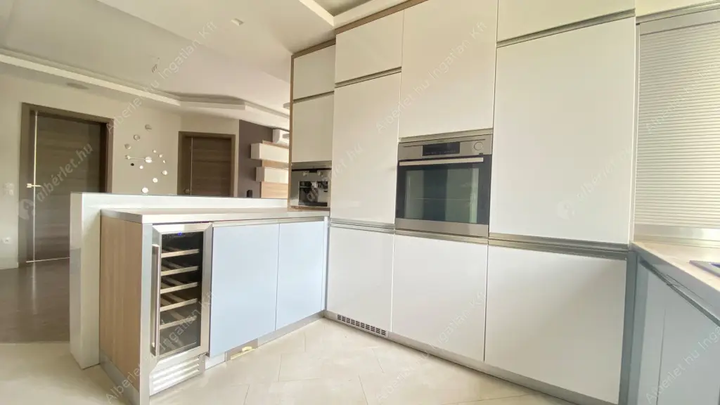 Kiadó albérlet 430000 Ft/hó áron: Érd,  Kossuth Lajos utca. Mérete: 92 nm, 4 szobás | Alberlet.hu - 6588388