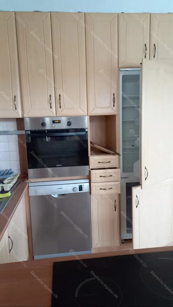 Kiadó albérlet 260000 Ft/hó áron: Galgahévíz,  Mikszáth Kálmán utca. Mérete: 140 nm, 5 szobás | Alberlet.hu - 6688476