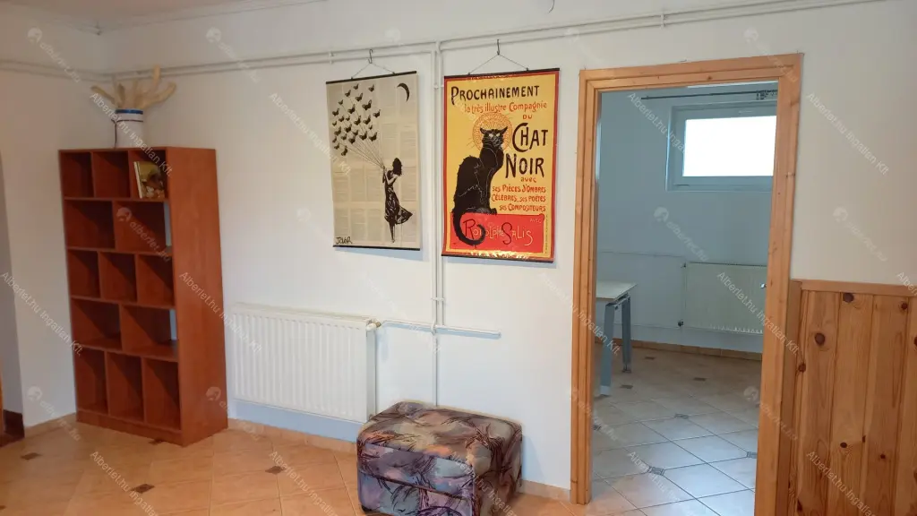 Kiadó albérlet 260000 Ft/hó áron: Galgahévíz,  Mikszáth Kálmán utca. Mérete: 140 nm, 5 szobás | Alberlet.hu - 6688486