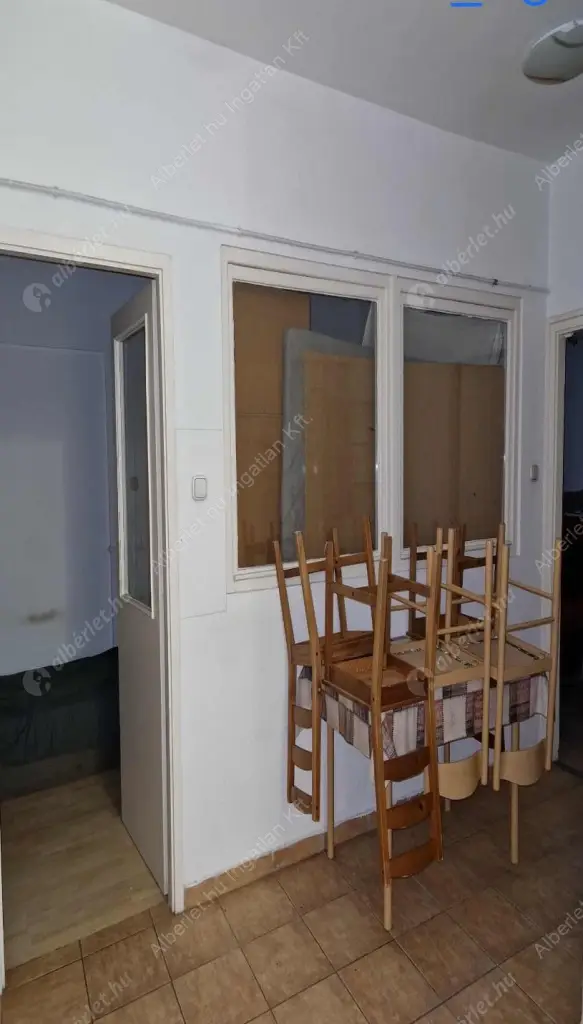 Kiadó albérlet 500000 Ft/hó áron: Gödöllő,  Szabadság útja . Mérete: 90 nm, 3 szobás | Alberlet.hu - 6565373