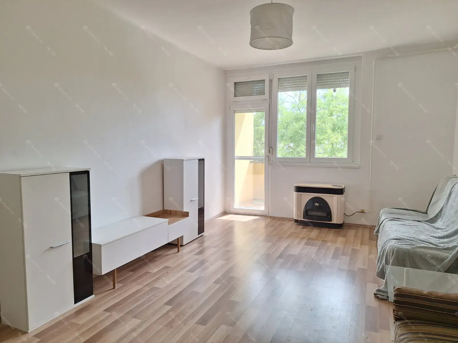 Kiadó albérlet 165000 Ft/hó áron: Kecskemét,  Nyiri ut . Mérete: 55 nm, 2 szobás | Alberlet.hu - 6778041