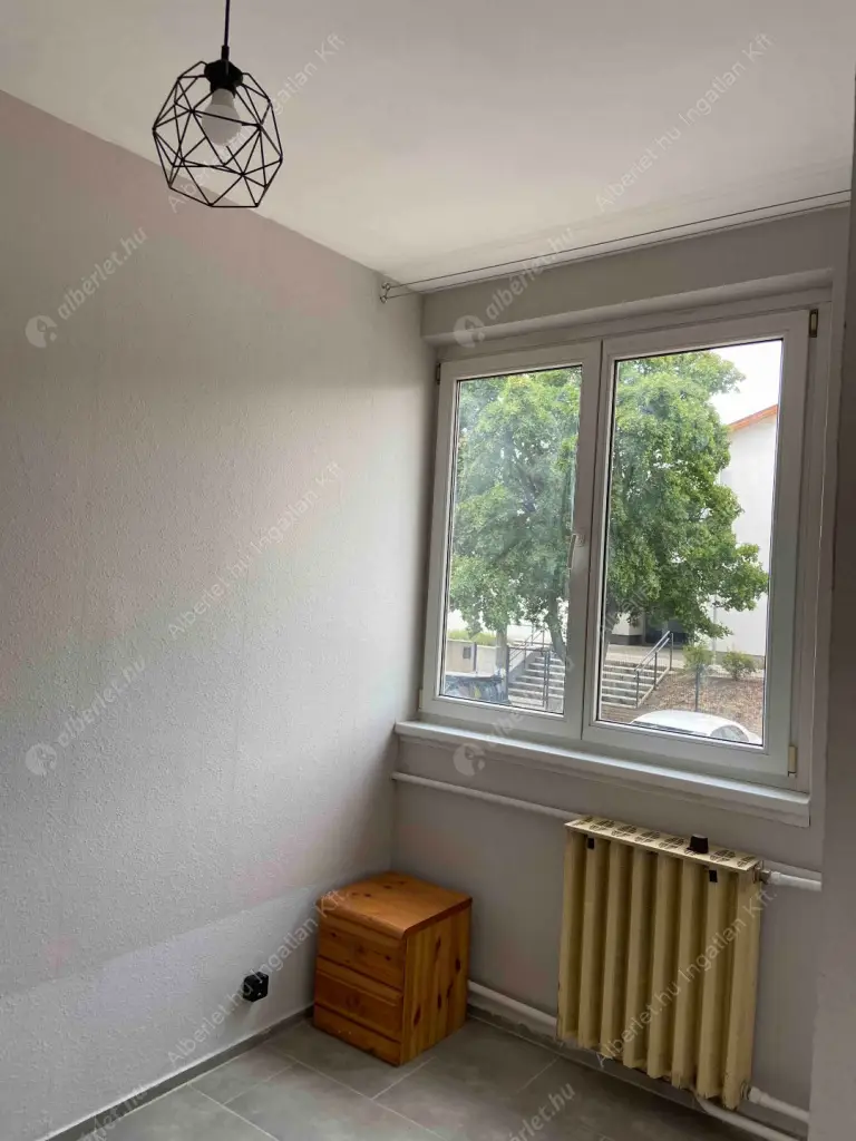 Kiadó albérlet 220000 Ft/hó áron: Kistarcsa,  Eperjesi út. Mérete: 62 nm, 3 szobás | Alberlet.hu - 6576641