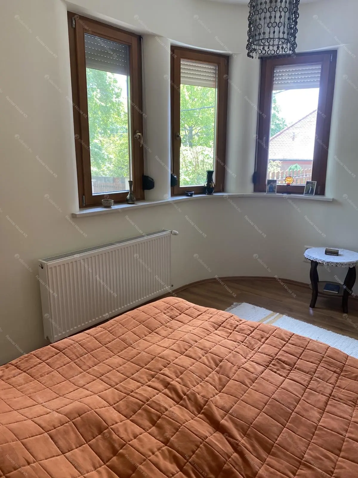 Kiadó albérlet 590000 Ft/hó áron: Leányfalu,  Pincehegyi utca . Mérete: 260 nm, 6 szobás | Alberlet.hu - 6671043