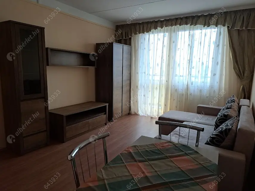 Kiadó albérlet 120000 Ft/hó áron: Miskolc,  Fabián utca. Mérete: 38 nm, 1 szobás | Alberlet.hu - 6574656