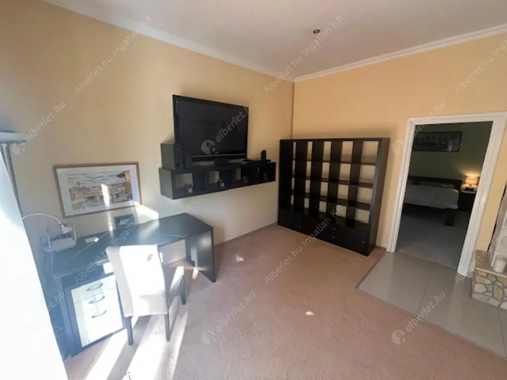 Kiadó albérlet 400000 Ft/hó áron: Nagykovácsi,  Erdősétány utca. Mérete: 90 nm, 3 szobás | Alberlet.hu - 6565590