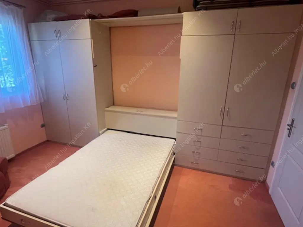 Kiadó albérlet 400000 Ft/hó áron: Nagykovácsi,  Erdősétány utca. Mérete: 90 nm, 3 szobás | Alberlet.hu - 6565592