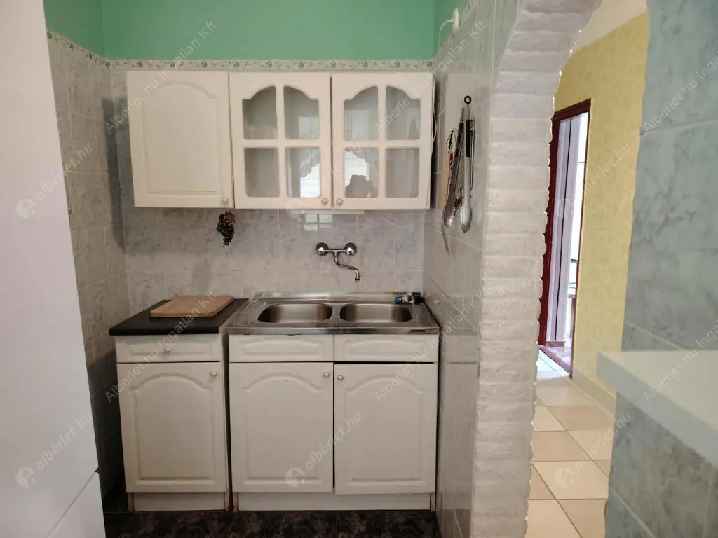 Kiadó albérlet 380000 Ft/hó áron: Nagykovácsi,  Puskin utca. Mérete: 110 nm, 3 szobás | Alberlet.hu - 6568950