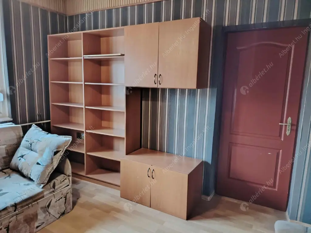 Kiadó albérlet 380000 Ft/hó áron: Nagykovácsi,  Puskin utca. Mérete: 110 nm, 3 szobás | Alberlet.hu - 6616572