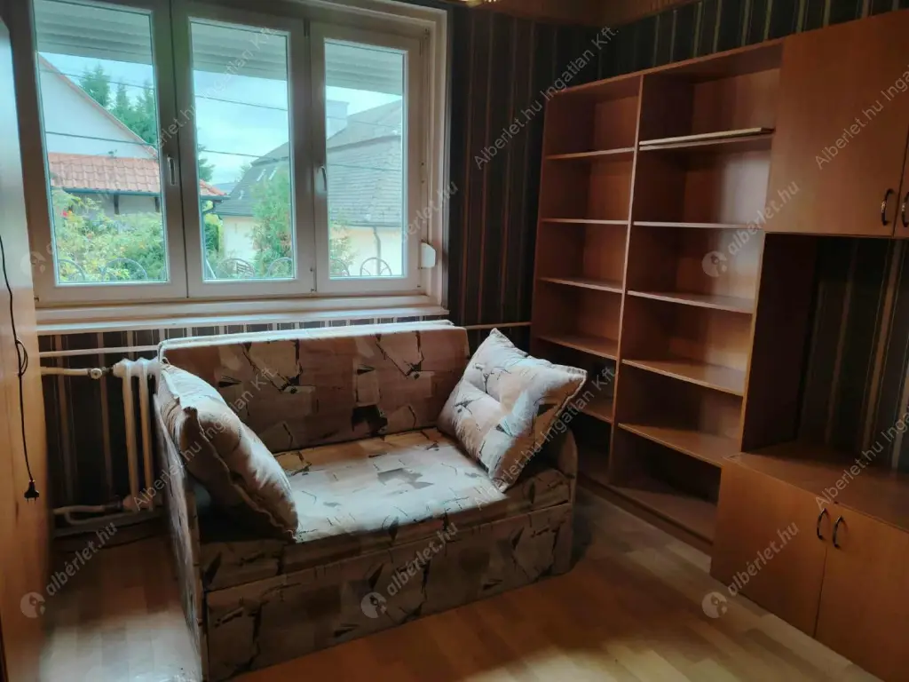 Kiadó albérlet 380000 Ft/hó áron: Nagykovácsi,  Puskin utca. Mérete: 110 nm, 3 szobás | Alberlet.hu - 6616576